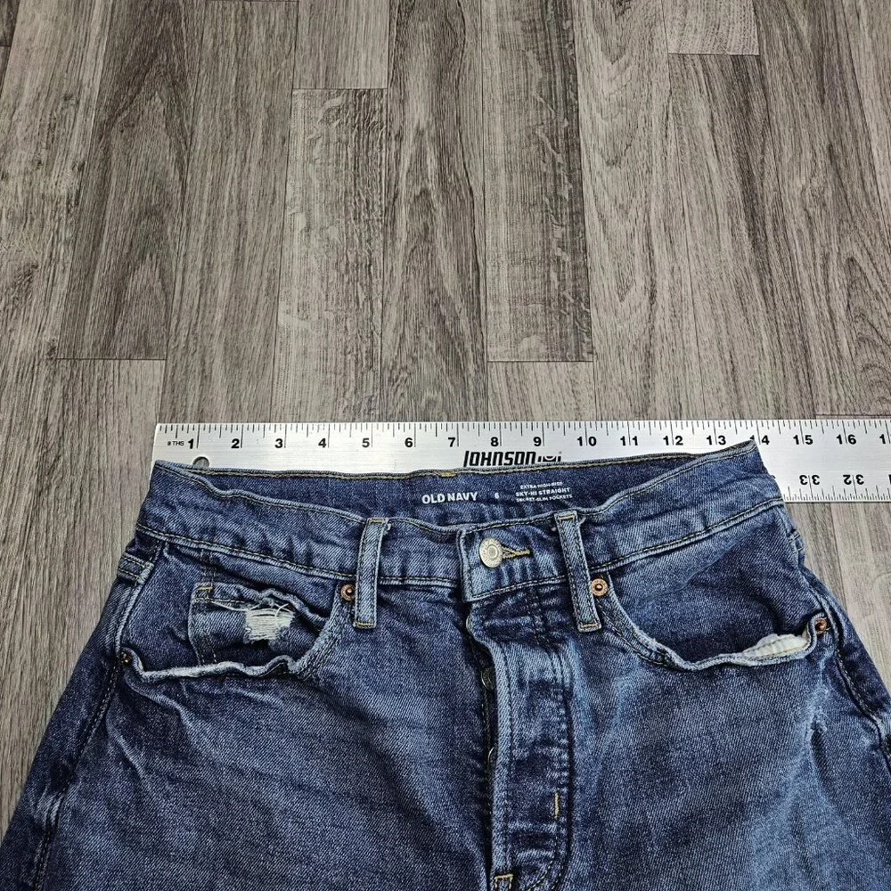 Old Navy High‎ Rise Sky-Hi Straight Jeans Womens 6 Medium Wash Distressed Denim